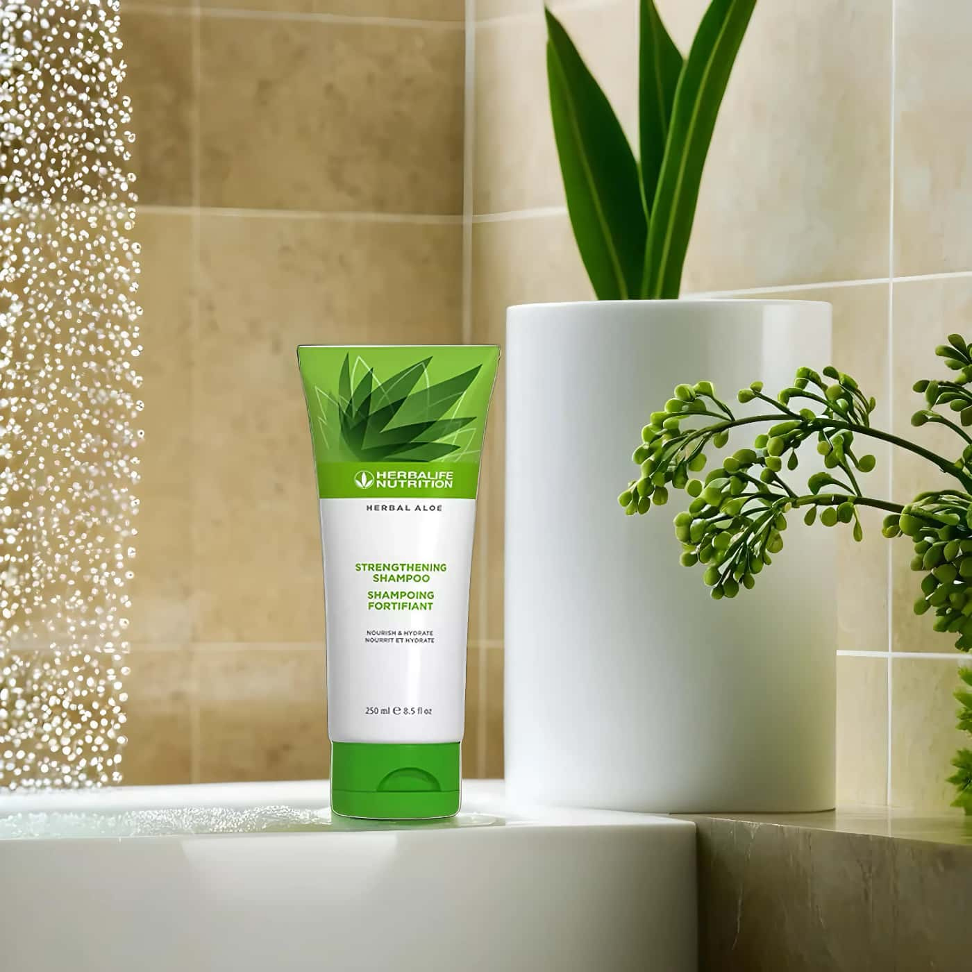 Herbalife Herbal Aloe Strengthening Shampoo – stärkande schampo med aloe vera – vård för hår och hårbotten