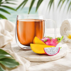 Mango Dragonfruit dryck med frukt Mango Dragonfruit dryck med te, mango och dragon fruit